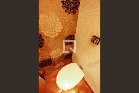 Apartamento à venda com 131m², 3 quartos e 2 vagas Apartamento à venda com 131m², 3 quartos e 2 vagasLavabo