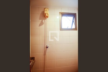 Apartamento à venda com 131m², 3 quartos e 2 vagas Apartamento à venda com 131m², 3 quartos e 2 vagasBanheiro Lavanderia