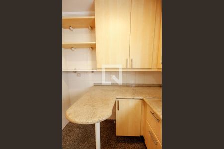 Apartamento à venda com 131m², 3 quartos e 2 vagas Apartamento à venda com 131m², 3 quartos e 2 vagasCozinha