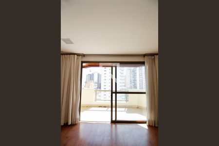 Apartamento à venda com 131m², 3 quartos e 2 vagas Apartamento à venda com 131m², 3 quartos e 2 vagasSala