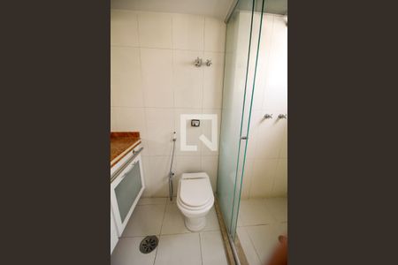 Apartamento à venda com 131m², 3 quartos e 2 vagas Apartamento à venda com 131m², 3 quartos e 2 vagasSuíte Quarto 2