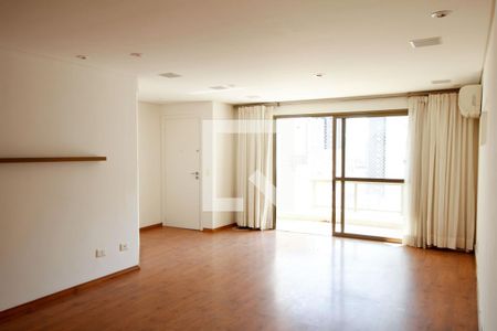 Apartamento à venda com 131m², 3 quartos e 2 vagas Apartamento à venda com 131m², 3 quartos e 2 vagasSala