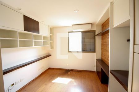 Apartamento à venda com 131m², 3 quartos e 2 vagas Apartamento à venda com 131m², 3 quartos e 2 vagasQuarto 1
