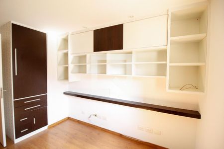 Apartamento à venda com 131m², 3 quartos e 2 vagas Apartamento à venda com 131m², 3 quartos e 2 vagasQuarto 1