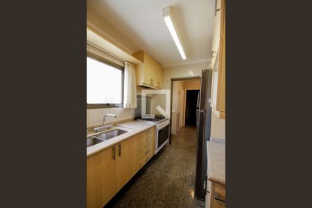 Apartamento à venda com 131m², 3 quartos e 2 vagas Apartamento à venda com 131m², 3 quartos e 2 vagasCozinha