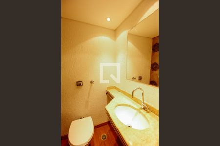 Apartamento à venda com 131m², 3 quartos e 2 vagas Apartamento à venda com 131m², 3 quartos e 2 vagasLavabo