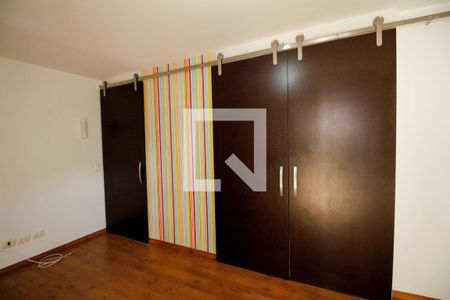 Apartamento à venda com 131m², 3 quartos e 2 vagas Apartamento à venda com 131m², 3 quartos e 2 vagasQuarto 2