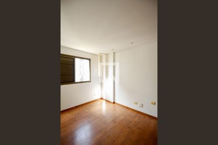 Apartamento à venda com 131m², 3 quartos e 2 vagas Apartamento à venda com 131m², 3 quartos e 2 vagasQuarto 3