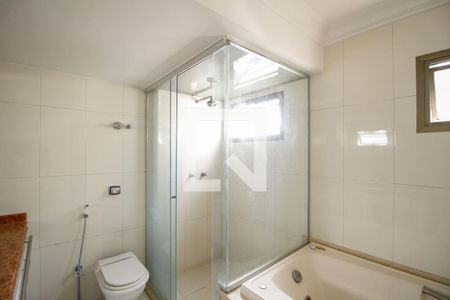Apartamento à venda com 131m², 3 quartos e 2 vagas Apartamento à venda com 131m², 3 quartos e 2 vagasSuíte Quarto 2