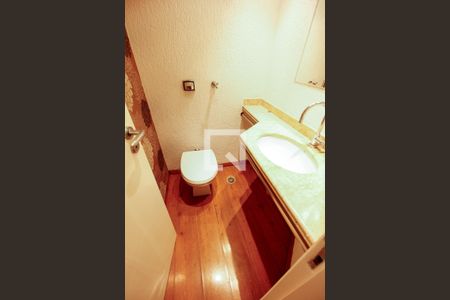 Apartamento à venda com 131m², 3 quartos e 2 vagas Apartamento à venda com 131m², 3 quartos e 2 vagasLavabo