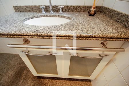 Apartamento à venda com 131m², 3 quartos e 2 vagas Apartamento à venda com 131m², 3 quartos e 2 vagasBanheiro Social