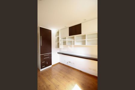 Apartamento à venda com 131m², 3 quartos e 2 vagas Apartamento à venda com 131m², 3 quartos e 2 vagasQuarto 1