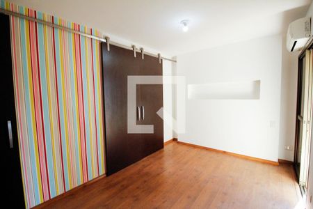 Apartamento à venda com 131m², 3 quartos e 2 vagas Apartamento à venda com 131m², 3 quartos e 2 vagasQuarto 2
