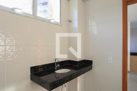 Banheiro de apartamento à venda com 1 quarto, 54m² em Santo Antônio, Belo Horizonte