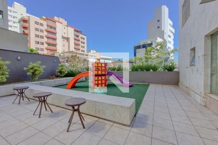 Apartamento para alugar com 120m², 4 quartos e 2 vagasÁrea comum - Playground