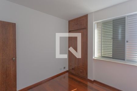 Apartamento para alugar com 120m², 4 quartos e 2 vagasQuarto 2