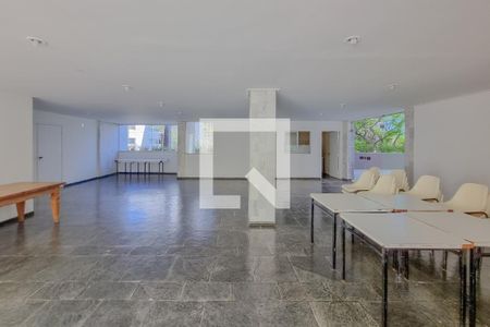 Apartamento para alugar com 120m², 4 quartos e 2 vagasÁrea comum - Salão de festas