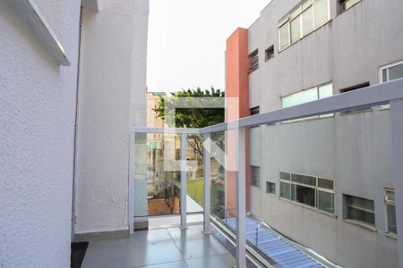 Varanda de apartamento à venda com 2 quartos, 43m² em Santo Antônio, Belo Horizonte