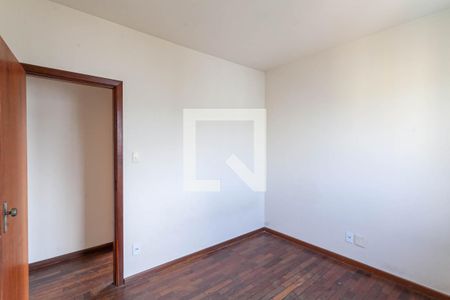 Apartamento à venda com 90m², 3 quartos e 1 vaga Apartamento à venda com 90m², 3 quartos e 1 vagaQuarto 2