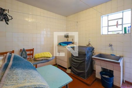 Casa à venda com 220m², 3 quartos e 7 vagas Casa à venda com 220m², 3 quartos e 7 vagasÁrea de Serviço