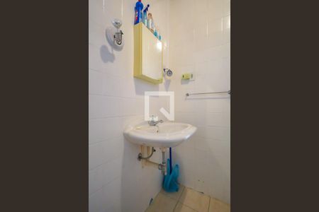 Casa à venda com 220m², 3 quartos e 7 vagas Casa à venda com 220m², 3 quartos e 7 vagasBanheiro