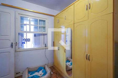 Casa à venda com 220m², 3 quartos e 7 vagas Casa à venda com 220m², 3 quartos e 7 vagasQuarto de serviço