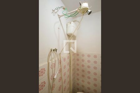 Casa à venda com 220m², 3 quartos e 7 vagas Casa à venda com 220m², 3 quartos e 7 vagasBanheiro de serviço