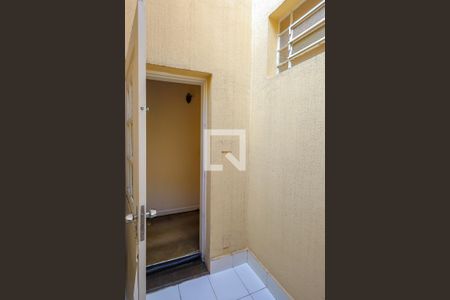 Casa à venda com 220m², 3 quartos e 7 vagas Casa à venda com 220m², 3 quartos e 7 vagasJardim de inverno