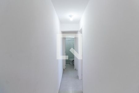 Corredor de apartamento para alugar com 2 quartos, 38m² em Parque Paineiras, São Paulo