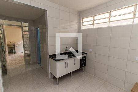Cozinha de casa para alugar com 1 quarto, 40m² em Jardim Brasil (zona Norte), São Paulo