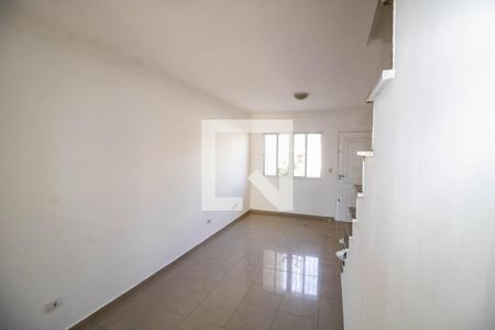 Sala de casa para alugar com 2 quartos, 100m² em Jardim Ester, São Paulo