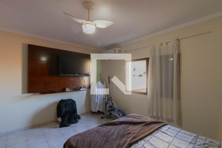 Casa à venda com 240m², 3 quartos e 6 vagas Casa à venda com 240m², 3 quartos e 6 vagasSuíte