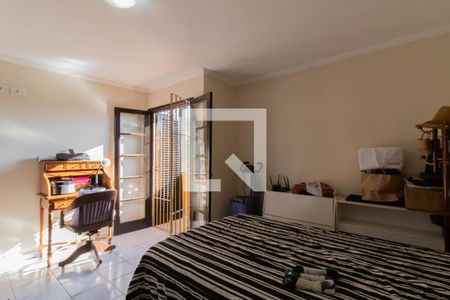 Casa à venda com 240m², 3 quartos e 6 vagas Casa à venda com 240m², 3 quartos e 6 vagasQuarto 3