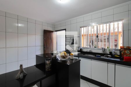 Casa à venda com 240m², 3 quartos e 6 vagas Casa à venda com 240m², 3 quartos e 6 vagasCozinha