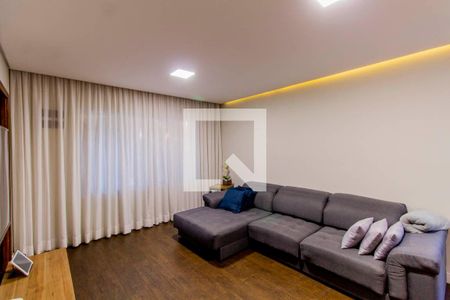 Sala de casa à venda com 3 quartos, 167m² em Cidade Patriarca, São Paulo