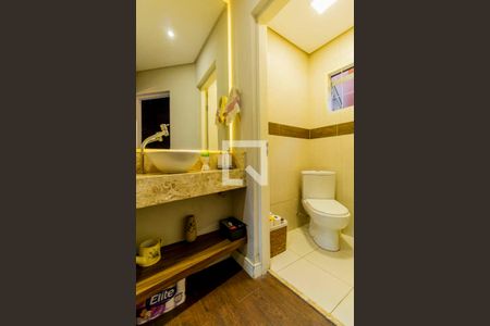 Casa à venda com 167m², 3 quartos e 3 vagasLavabo