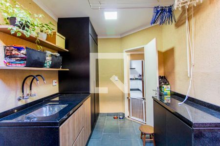 Casa à venda com 167m², 3 quartos e 3 vagasÁrea de Serviço