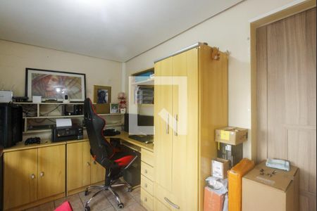 Escritório de casa à venda com 4 quartos, 248m² em Chácara das Pedras, Porto Alegre