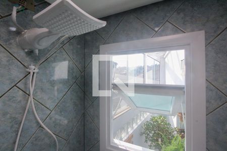 Casa à venda com 248m², 4 quartos e 3 vagas Casa à venda com 248m², 4 quartos e 3 vagasBanheiro