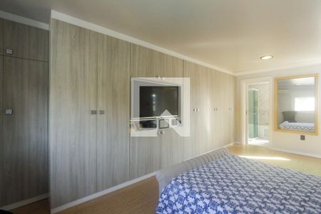 Casa à venda com 248m², 4 quartos e 3 vagas Casa à venda com 248m², 4 quartos e 3 vagasQuarto 4