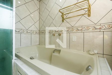 Casa à venda com 248m², 4 quartos e 3 vagas Casa à venda com 248m², 4 quartos e 3 vagasBanheiro Quarto 4