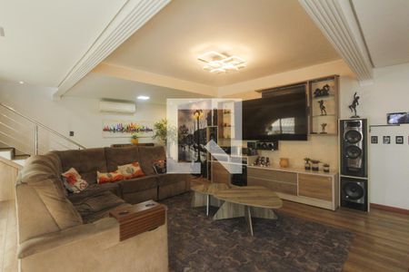 Sala de casa à venda com 4 quartos, 248m² em Chácara das Pedras, Porto Alegre