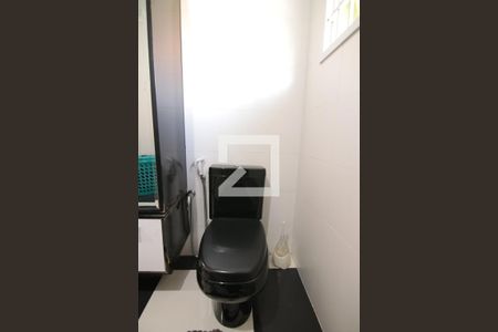 Casa à venda com 220m², 3 quartos e 4 vagasBanheiro