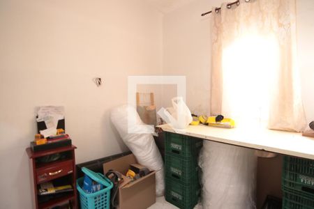 Casa à venda com 220m², 3 quartos e 4 vagasQuarto de Serviço