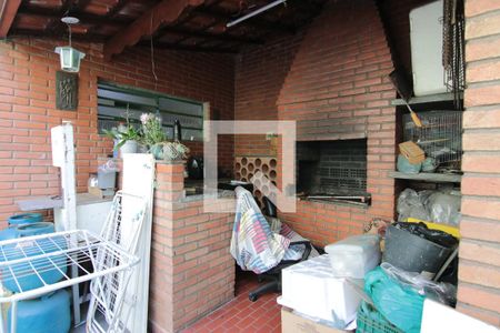Casa à venda com 220m², 3 quartos e 4 vagasQuintal