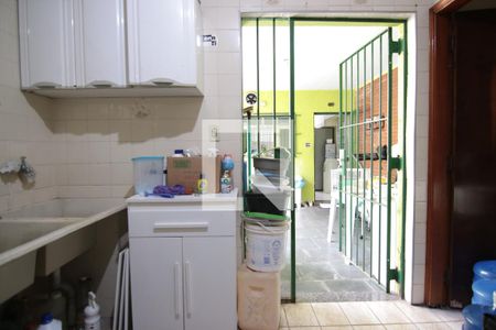 Casa à venda com 220m², 3 quartos e 4 vagasÁrea de Serviço