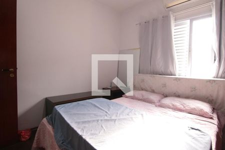 Casa à venda com 220m², 3 quartos e 4 vagasQuarto 3