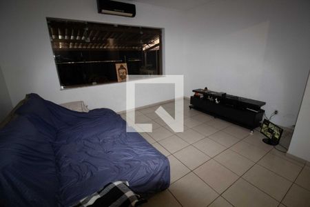 Sala de casa para alugar com 4 quartos, 300m² em Planalto Paulista, São Paulo