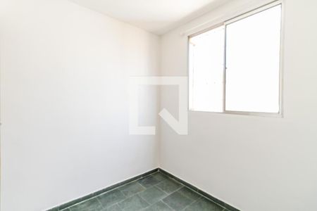 Quarto 1 de apartamento para alugar com 2 quartos, 45m² em Floramar, Belo Horizonte