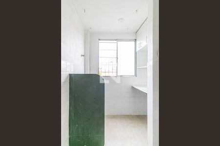 Apartamento para alugar com 45m², 2 quartos e 1 vaga Apartamento para alugar com 45m², 2 quartos e 1 vagaCozinha e Área de Serviço